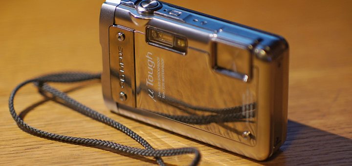Фотоаппарат Olympus &micro; Tough TG-8010 &ndash; крепкий, надёжный фотоаппарат для детей!