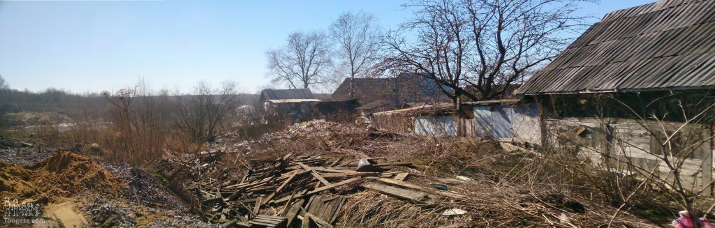 Всего в 20 км. от Дворцовой площади Санкт-Петербурга жизнь выглядит совсем безрадостно Всего в 20 км. от Дворцовой площади Санкт-Петербурга жизнь выглядит совсем безрадостно